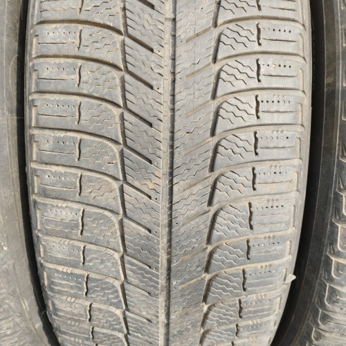 Шины зимние комплект 4 штуки Б/У