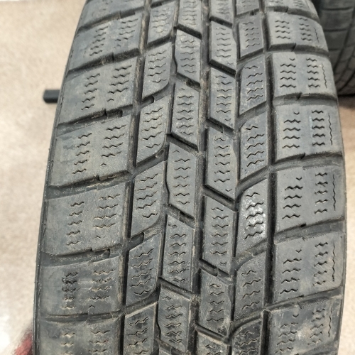 Шины зимние комплект 4 штуки Б/У