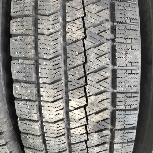 Шины зимние комплект 4 штуки Б/У