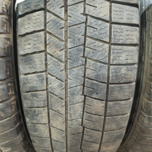 Шины зимние комплект 4 штуки Б/У