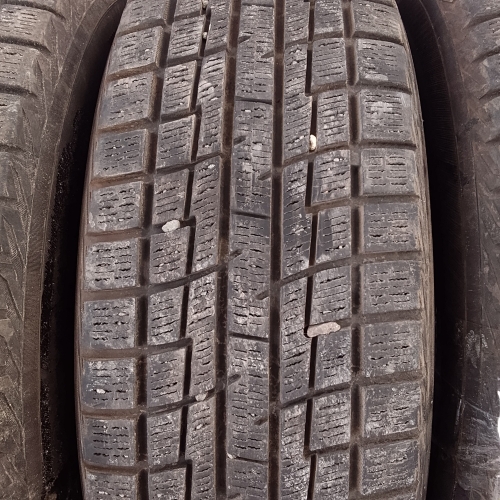 Шины зимние комплект 4 штуки Б/У